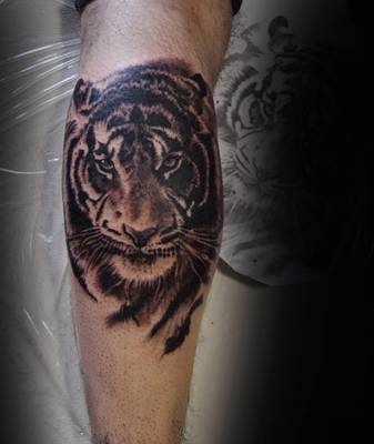 Modèle de tatouage de tigre